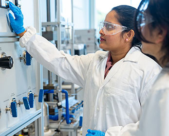 students in lab