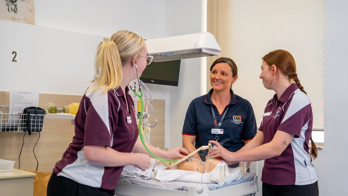 Bachelor of Science (Nursing)/Bachelor of Science (Midwifery)