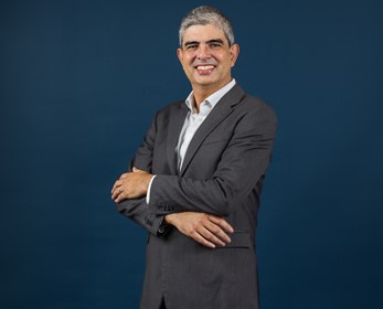 Associate Professor Flavio Romero Macau