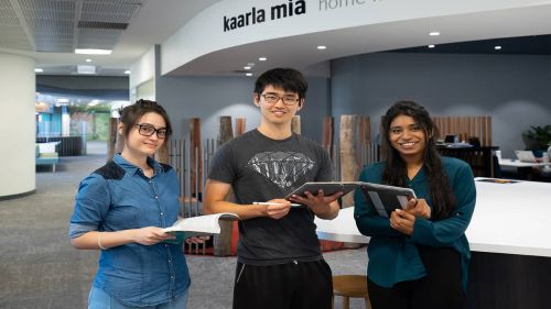 ECU students Constance Green, Tsuyoashi Nagatani and Oshadi Wijetunga in Kaarla Mia