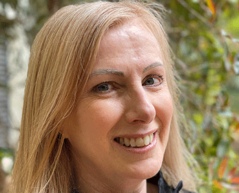 Dr Sandy Smith