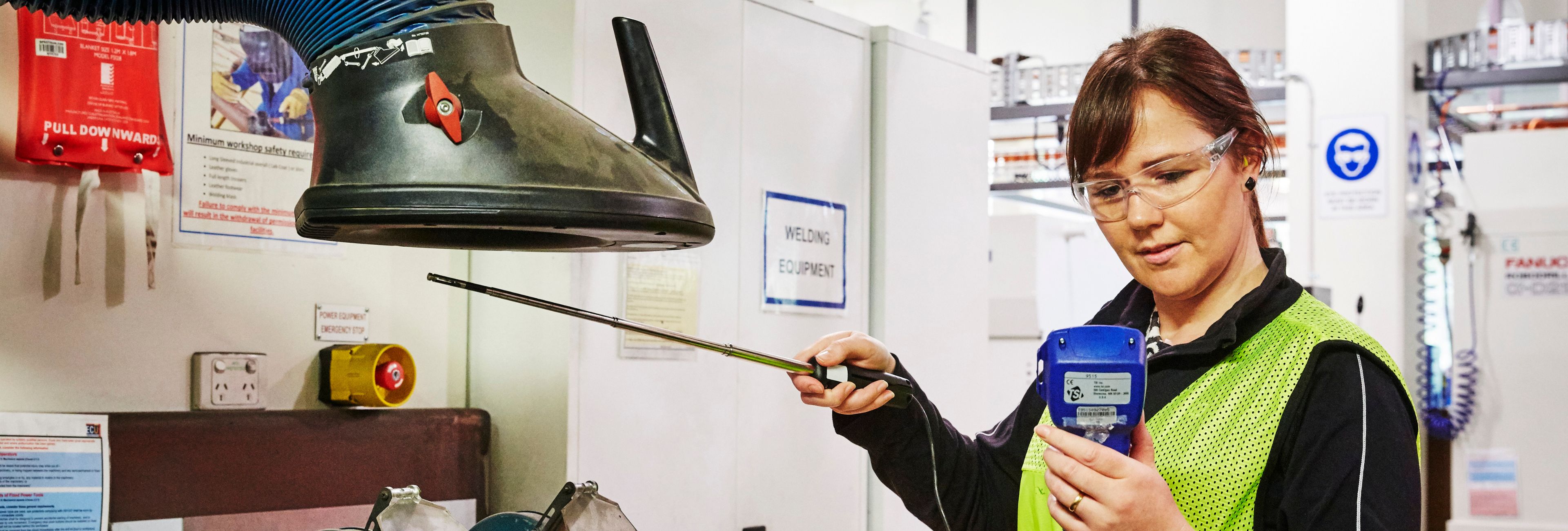 Women working in an engineering lab.