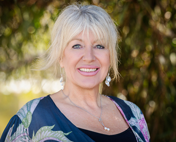 A portrait image of Dr Julie Boston