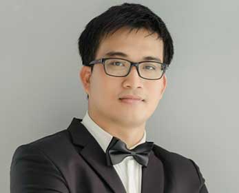 Dr Viet Huynh