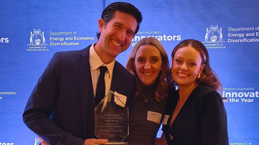 Three scientists celebrating award win