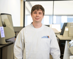 Headshot photo of Dr Aaron Beasley