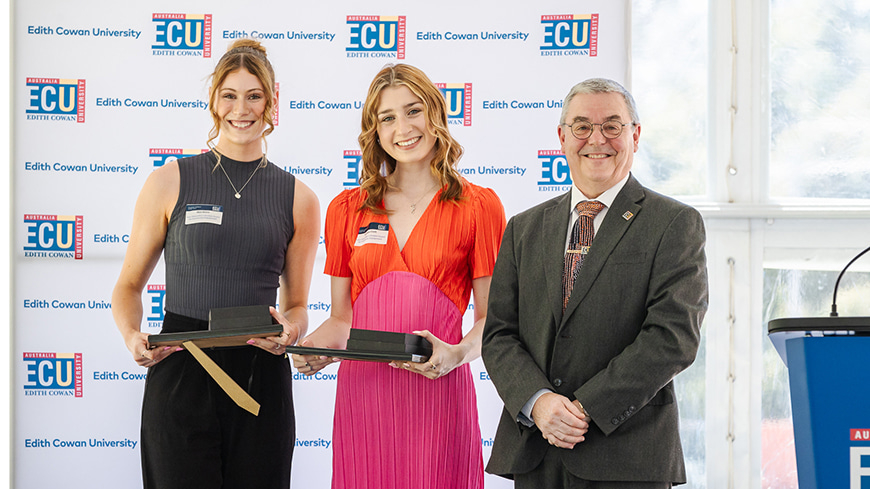 Mya Wilkin, Georgia Clark and ECU Vice-Chancellor Professor Steve Chapman.