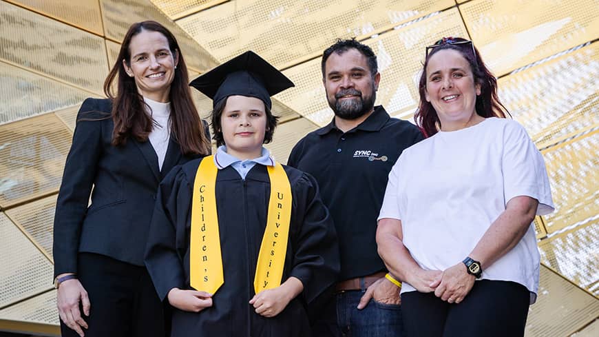 L-R: Jemima Tomlinson, Hedley, Percy and Bonnie Ryder.